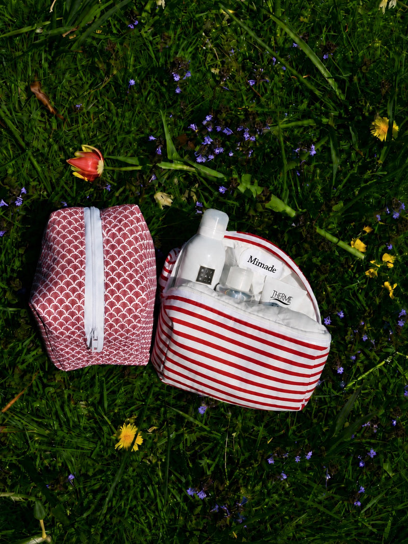 Medium Toiletry Bag